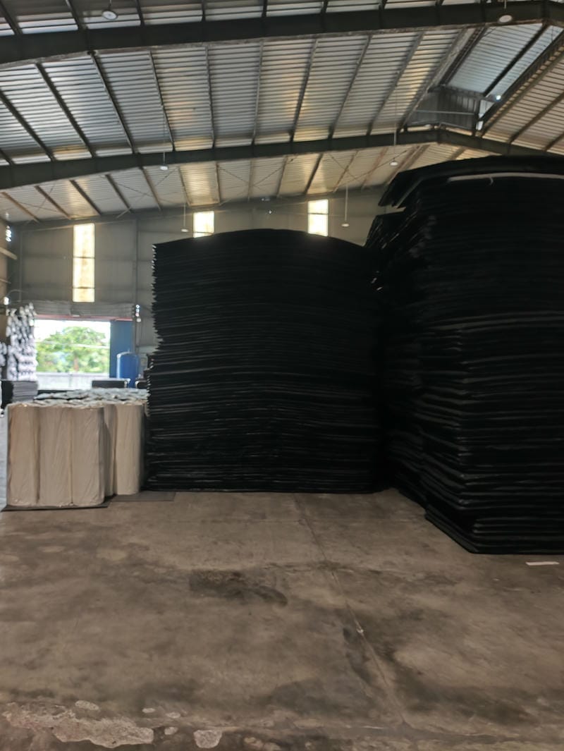 Chọn vật liệu đúng cần bắt đầu từ trọng lượng, độ nhạy bề mặt và điều