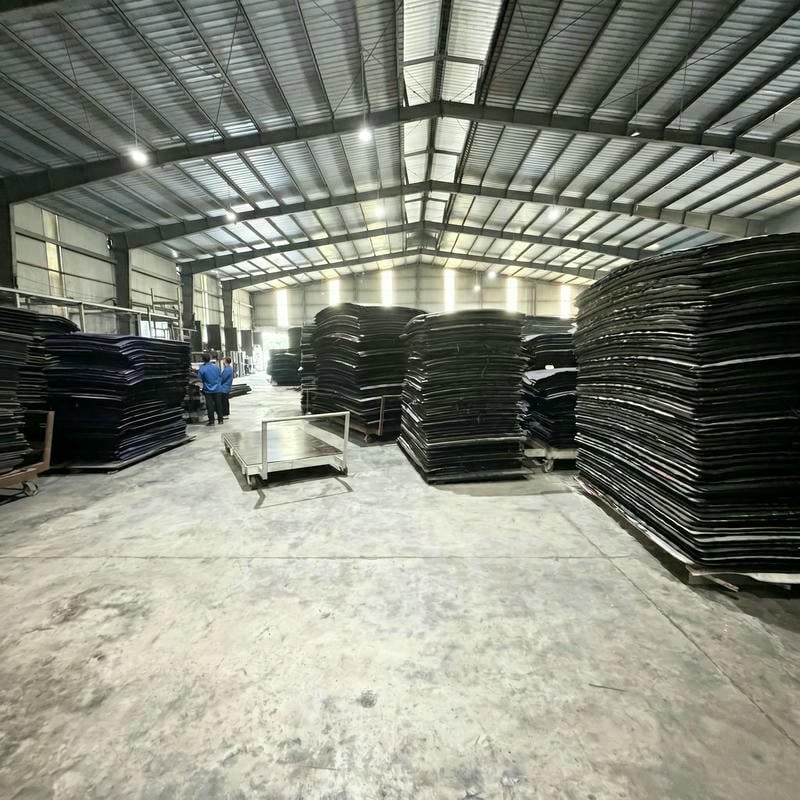 EVA foam cứng phù hợp khi cần chống lún, giữ hình và chịu nén trong thời