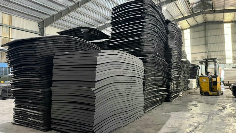Chuồng con non thường dùng 20 - 30mm