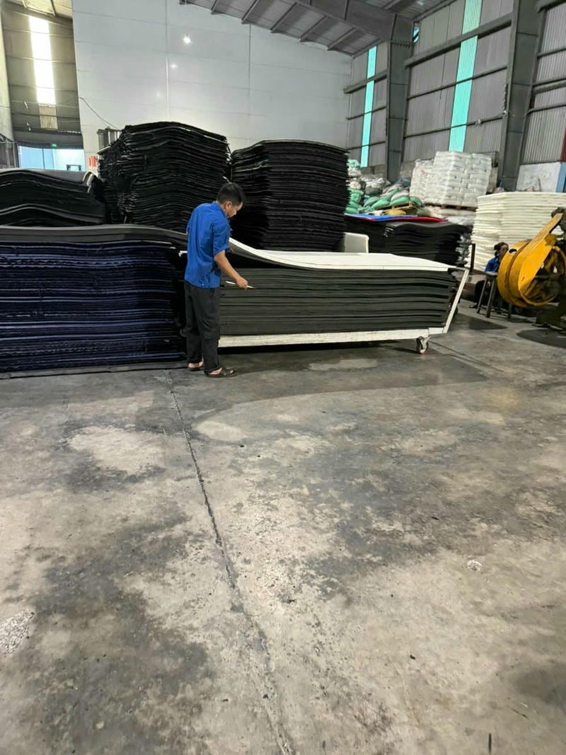 Tấm xốp đen cứng 1mm đến 55mm dùng trong công nghiệp và tiêu dùng